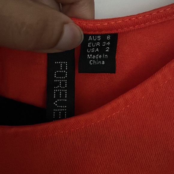 Forever new Bright orange top - Picture 3 of 4
